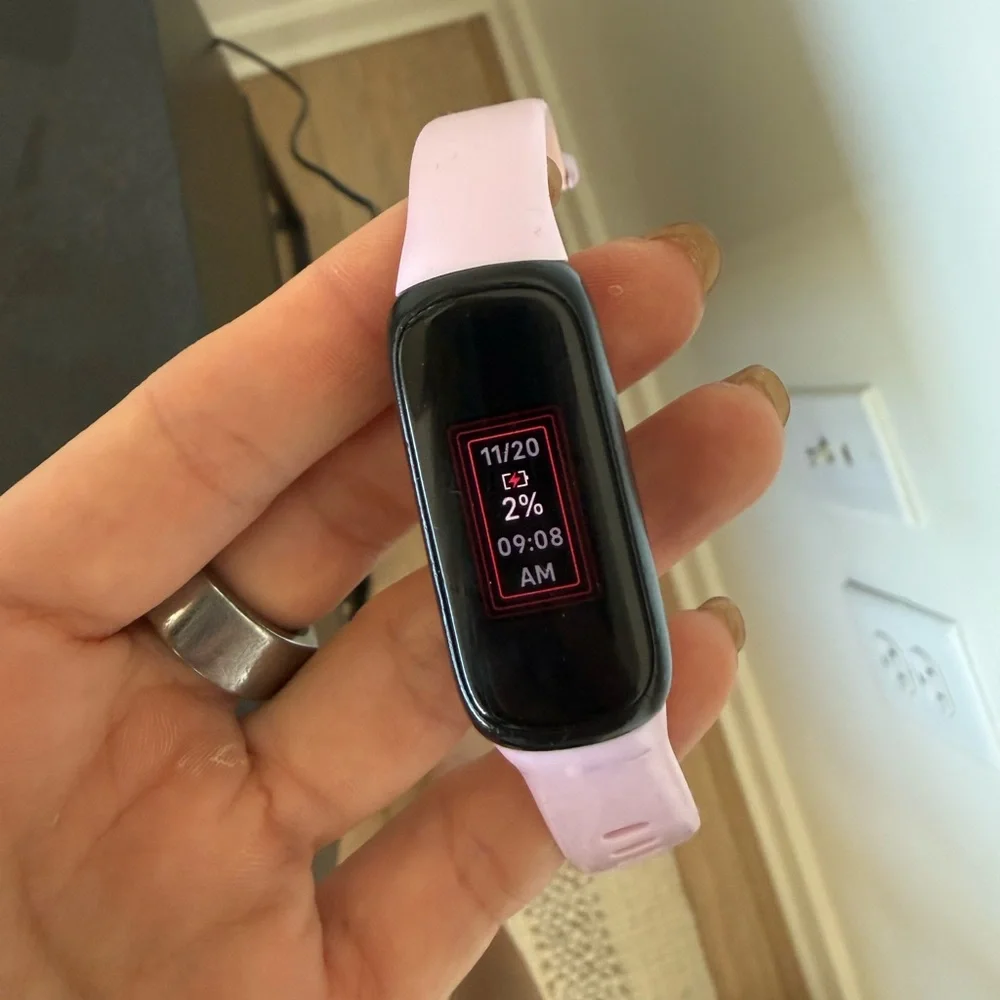 For parts — Lilac FitBit inspire 3 and two USB chargers